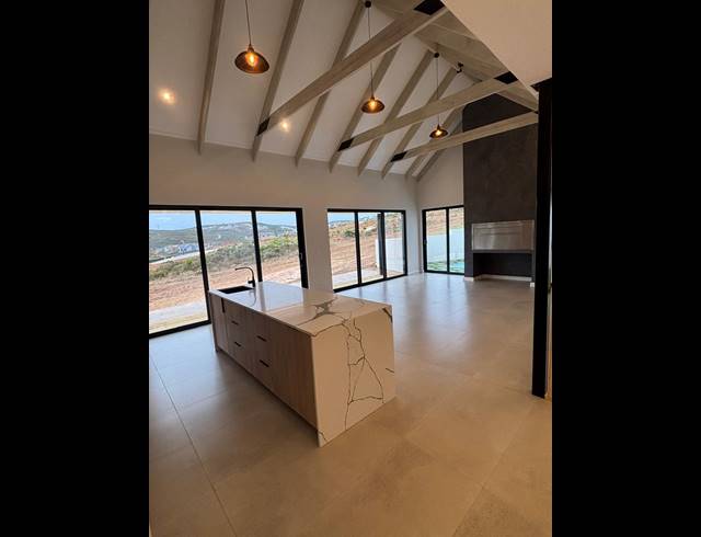 3 BEDROOM HOUSE TO LET IN OUTENIQUASBOSCH